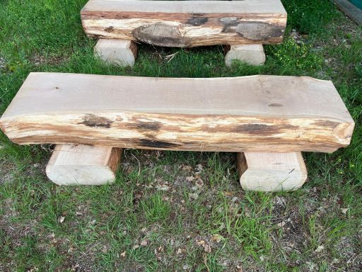 Eichenbank rustikal.